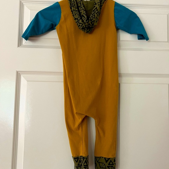 Rags to Raches hooded romper, 3/4T. Matching 2T available. - Picture 3 of 5